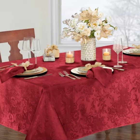 Poinsettia Rectangular Tablecloth & Napkins Approx 98" x 58" Red - Picture 8 of 8